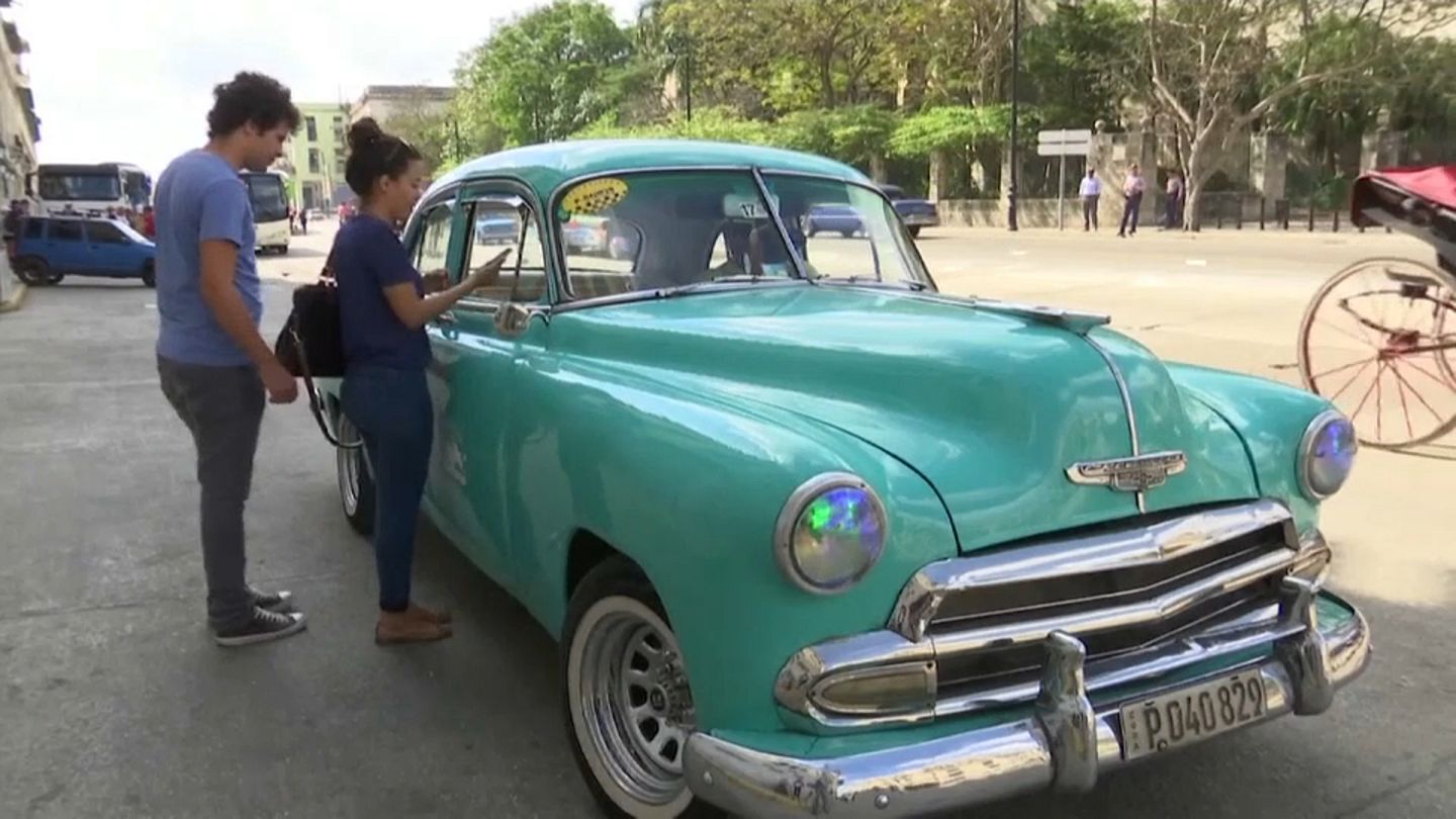 Watch mobile internet rings the changes in Cuba