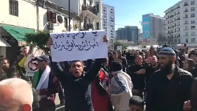 Протесты против пятого срока Бутефлики