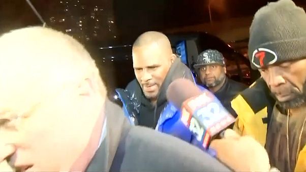 La star du R&B, R. Kelly, inculpée pour agressions sexuelles La star du R&B, R. Kelly, inculpée pour agressions sexuelles