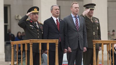 وزير الدفاع التركي والقائم بأعمال وزير الدفاع الأميركي في البنتاغون