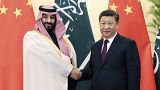 ولي العهد السعودي الأمير محمد بن سلمان ،والرئيس الصيني شي جين بينغ خلال لقاء سابق بينهما.