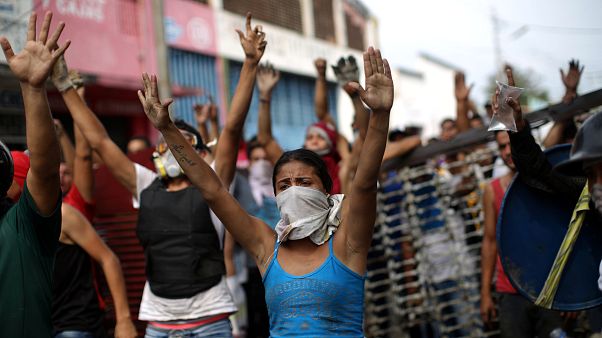 Gewalt an Venezuelas Grenze: Maduro bricht Beziehungen zu Kolumbien ab Gewalt an Venezuelas Grenze: Maduro bricht Beziehungen zu Kolumbien ab