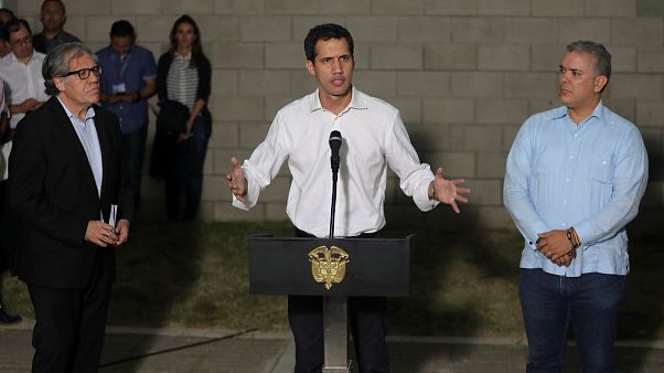 Guaido: Venezuela'nın özgürlüğü için tüm seçeneklerin gözden geçirilmesini teklif edeceğim Guaido: Venezuela'nın özgürlüğü için tüm seçeneklerin gözden geçirilmesini teklif edeceğim
