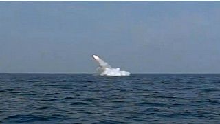 شلیک موشک کروز از زیردریایی در جریان رزمایش ایران