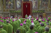 Vatikán: zéró tolerancia a gyerekeket molesztáló papoknak
