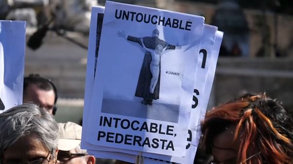 Papa cinsel tacizle topyekün mücadele çağrısı yaptı, kurbanlar yetersiz buldu Papa cinsel tacizle topyekün mücadele çağrısı yaptı, kurbanlar yetersiz buldu