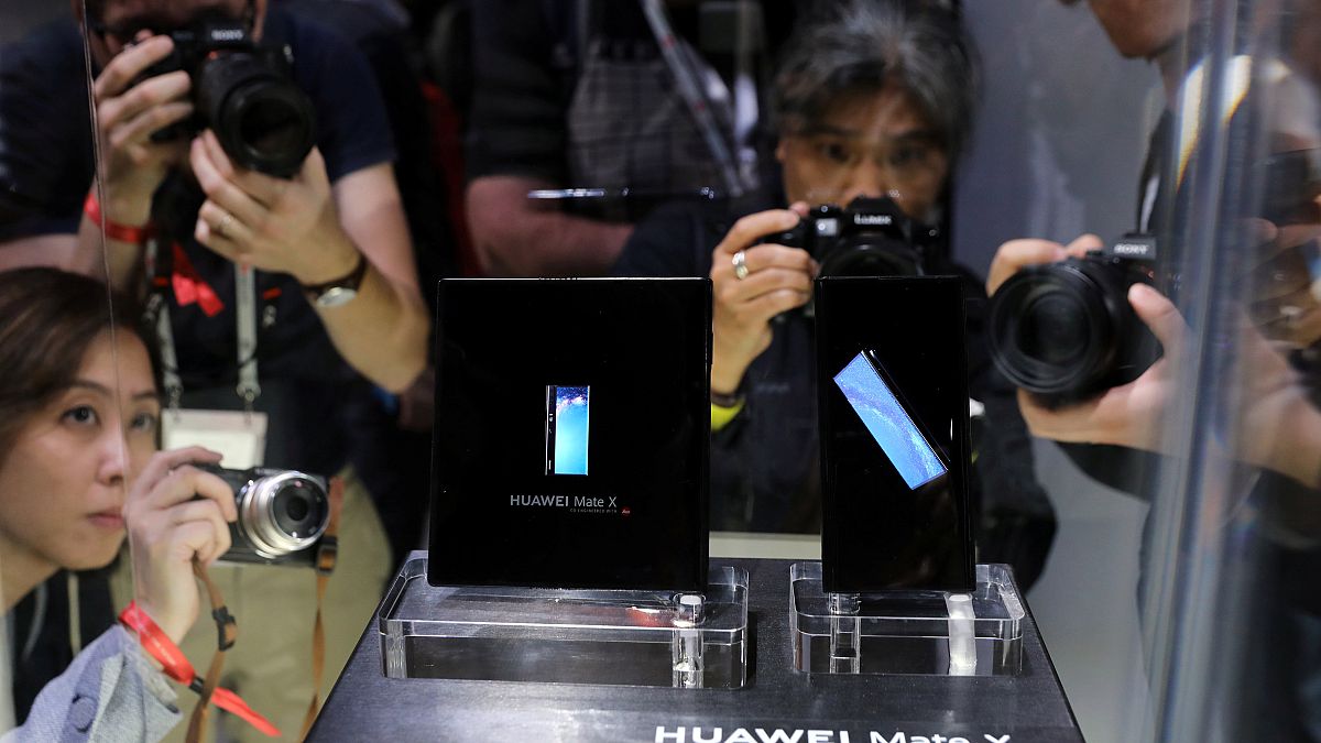 Mate X: Huawei stellt faltbares 2300-Euro-Smartphone vor