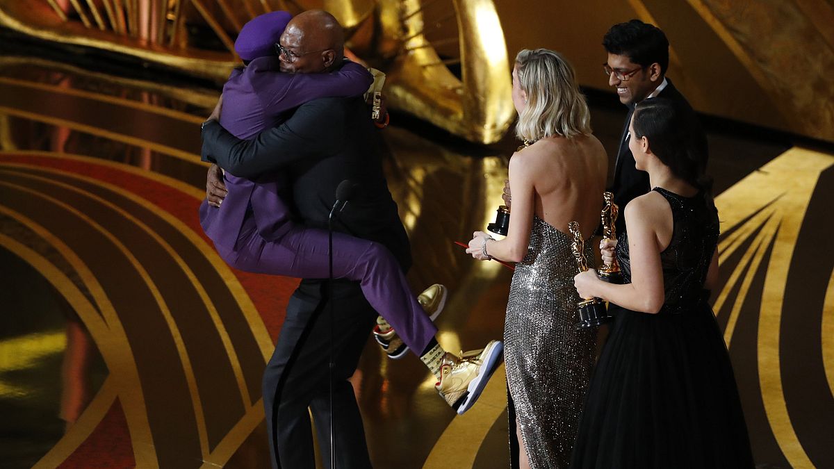 Los mejores momentos de unos Óscar más ágiles y muy hispanos