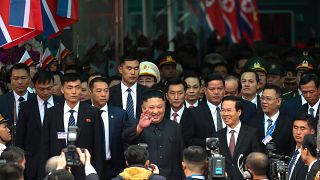 Kim Jong Un chega ao Vietname