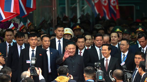 Kim Jong-un 60 saatlik yolculuğun ardından Vietnam'da Trump'ı bekliyor Kim Jong-un 60 saatlik yolculuğun ardından Vietnam'da Trump'ı bekliyor