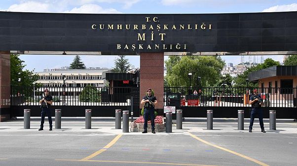 MİT'e yapılan 6 bin ihbar operasyona dönüştü: 3 bin bilgi başvurusunun 500'ü yanıtlandı MİT'e yapılan 6 bin ihbar operasyona dönüştü: 3 bin bilgi başvurusunun 500'ü yanıtlandı