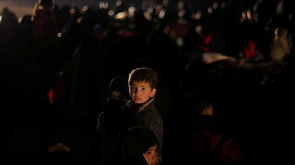 L'évacuation de Baghouz se poursuit avant l'assaut final de l'alliance arabo-kurde L'évacuation de Baghouz se poursuit avant l'assaut final de l'alliance arabo-kurde