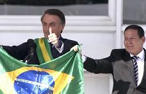 Brésil : Bolsonaro veut que l'hymne national soit chanté dans les écoles