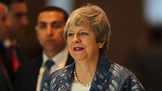 İngiltere Başbakanı May: Brexit'te anlaşmasız ayrılık ve erteleme seçenekleri gündemde