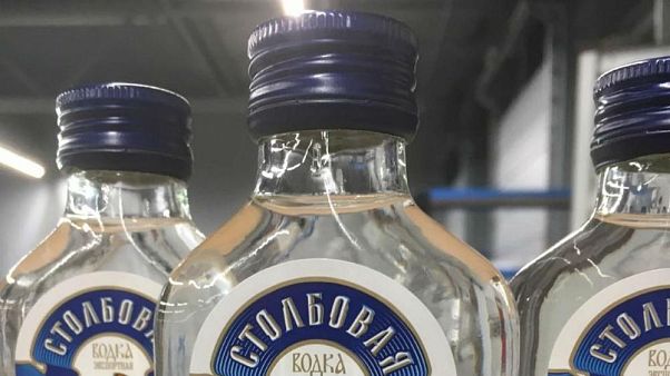 90.000 Wodka-Flaschen angeblich auf dem Weg nach Pjöngjang beschlagnahmt 90.000 Wodka-Flaschen angeblich auf dem Weg nach Pjöngjang beschlagnahmt