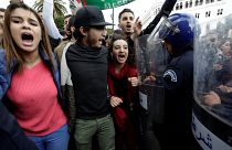 Студенты Алжира против Бутефлики