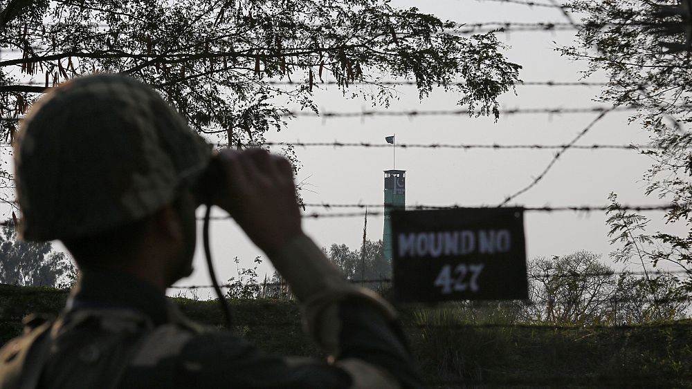 Le Pakistan affirme avoir abattu deux avions indiens dans son espace aérien au Cachemire