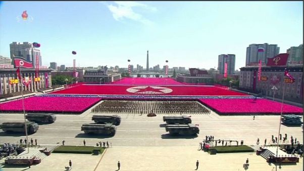 Trump e Kim, incontro tra nucleare e promesse Trump e Kim, incontro tra nucleare e promesse