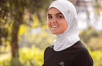 Decathlon renonce à commercialiser en France son "hijab" de sport