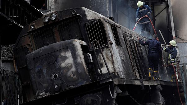 بالصور: حريق محطة رمسيس في القاهرة بالصور: حريق محطة رمسيس في القاهرة
