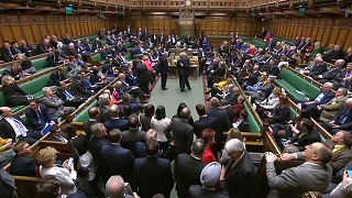 Britisches Parlament bestätigt Pläne für Abstimmung über Brexit-Aufschub