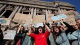 "Breves de Bruxelas": Clima, Barnier, refugiados e tequila