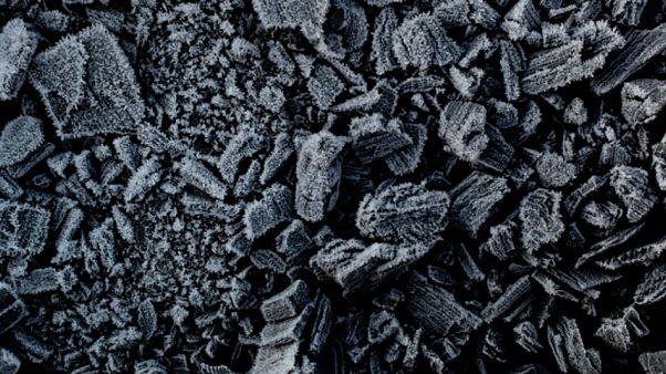 Bilim insanları atmosferdeki CO2'yi ucuz ve verimli şekilde kömüre çevirebilecek bir yöntem buldu Bilim insanları atmosferdeki CO2'yi ucuz ve verimli şekilde kömüre çevirebilecek bir yöntem buldu