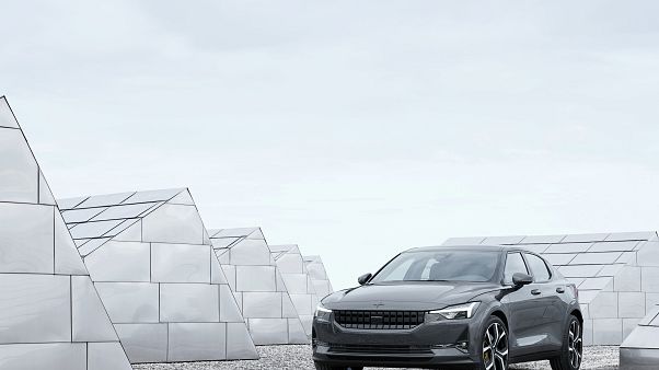 Tesla anuncia encerramento de concessionários Tesla anuncia encerramento de concessionários