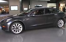 Μόνο στο e-shop της Tesla τα αμερικανικά ηλεκτρικά αυτοκίνητα