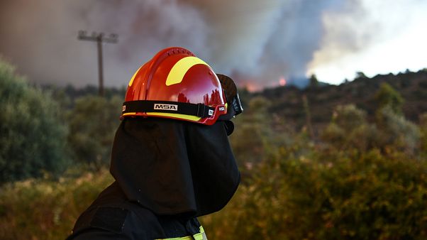 Νεκρός πυροσβέστης στη Θεσσαλονίκη Νεκρός πυροσβέστης στη Θεσσαλονίκη