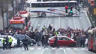 Elégedetlen sofőrök zártak le utcákat Belgrádban