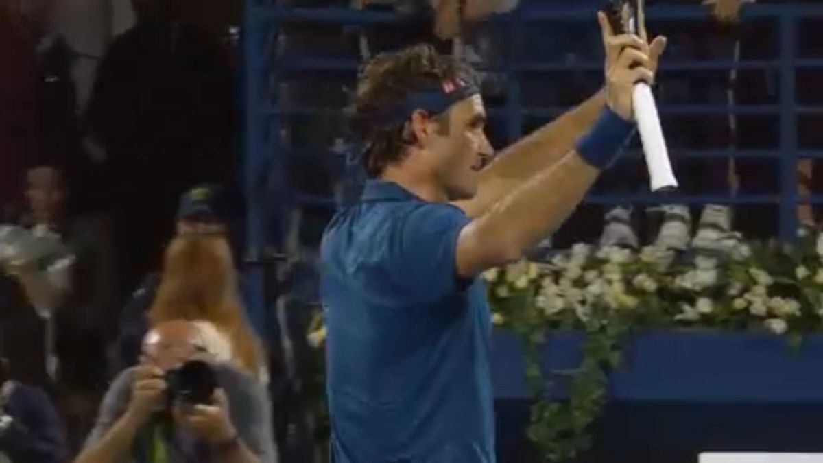 Roger Federer nach dem letzten Punkt im Halbfinale in Dubai