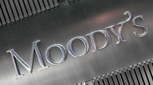 Moody's: Αναβάθμιση του ελληνικού αξιόχρεου Moody's: Αναβάθμιση του ελληνικού αξιόχρεου