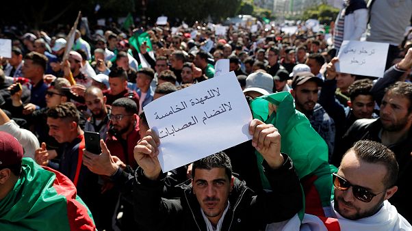 تدهور الحالة الصحية لبوتفليقة وتعيين زعلان مديرا لحملته خلفا لسلال تدهور الحالة الصحية لبوتفليقة وتعيين زعلان مديرا لحملته خلفا لسلال