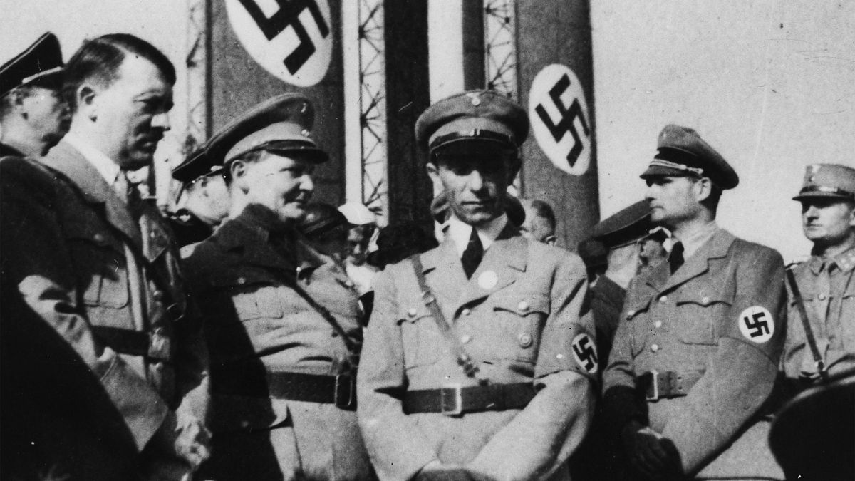 Sözlük sitesinde tepki toplayan cümle: Hitler Yahudilere nazik davrandı