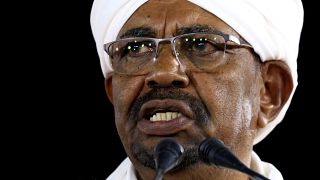 زعيم أكبر حزب معارض في السودان يدعو البشير للتنحي