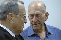 تهم بالفساد وأحكام بالسجن "مألوفة" بحق قادة إسرائيل