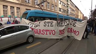 Masiva manifestación a favor de la libertad de prensa en Croacia 