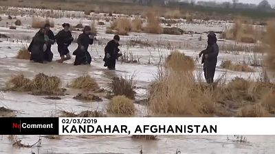 شاهد: 20 قتيلا جراء أمطار غزيرة وفيضانات بأفغانستان