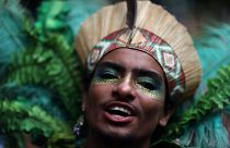 Rio Karnavalı'nda Bolsonaro'ya kıyafetli 'yolsuzluk' göndermesi