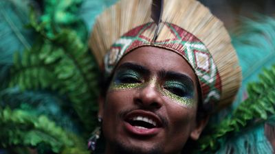 Rio Karnavalı'nda Bolsonaro'ya kıyafetli 'yolsuzluk' göndermesi