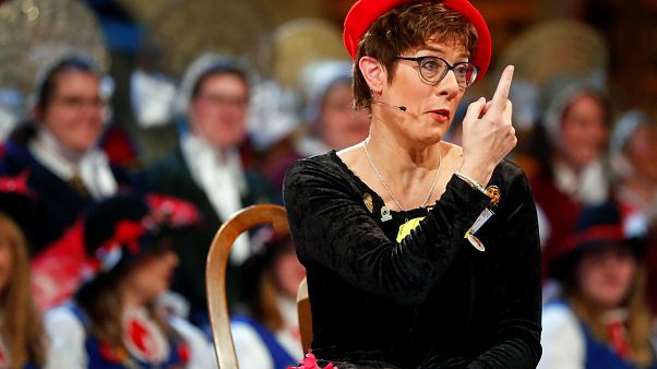 Shitstorm gegen Kramp-Karrenbauer: 10 der besten Tweets Shitstorm gegen Kramp-Karrenbauer: 10 der besten Tweets