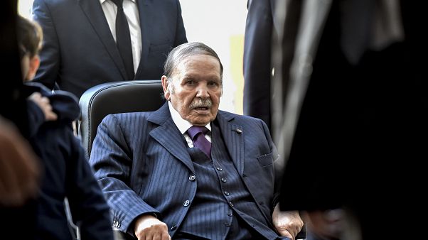 الرئيس الجزائري عبد العزيز بوتفليقة الرئيس الجزائري عبد العزيز بوتفليقة