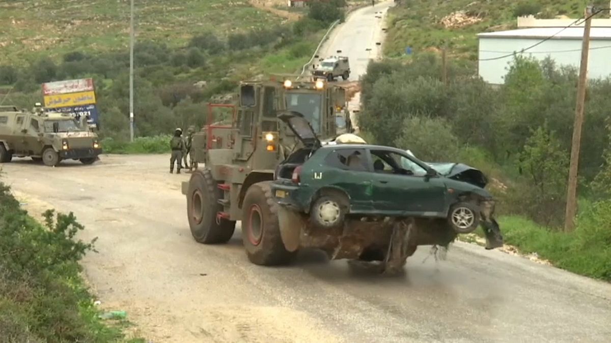 حمله سه فلسطینی با خودرو به نظامیان پیاده اسرائیلی در کرانه باختری
