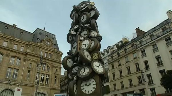 Eurodeputados sugerem que só em 2021 acabe mudança da hora Eurodeputados sugerem que só em 2021 acabe mudança da hora