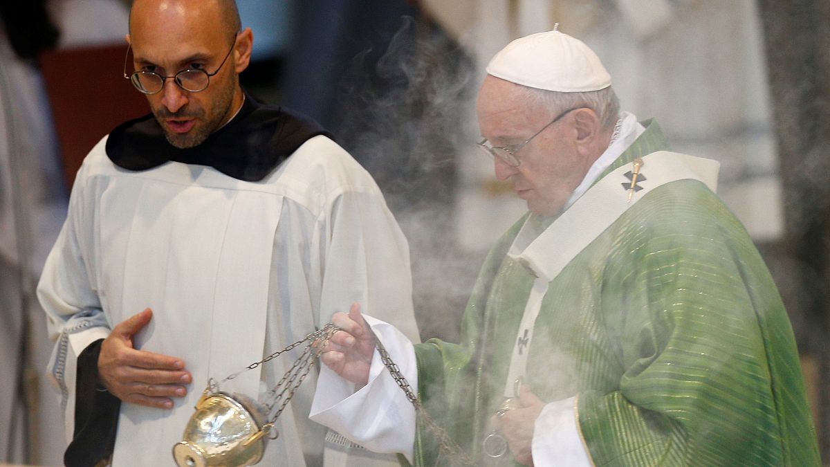 الحبر الأعظم يعلن فتح الأرشيف السري لبابا الفاتيكان إبّان الحرب العالمية الثانية