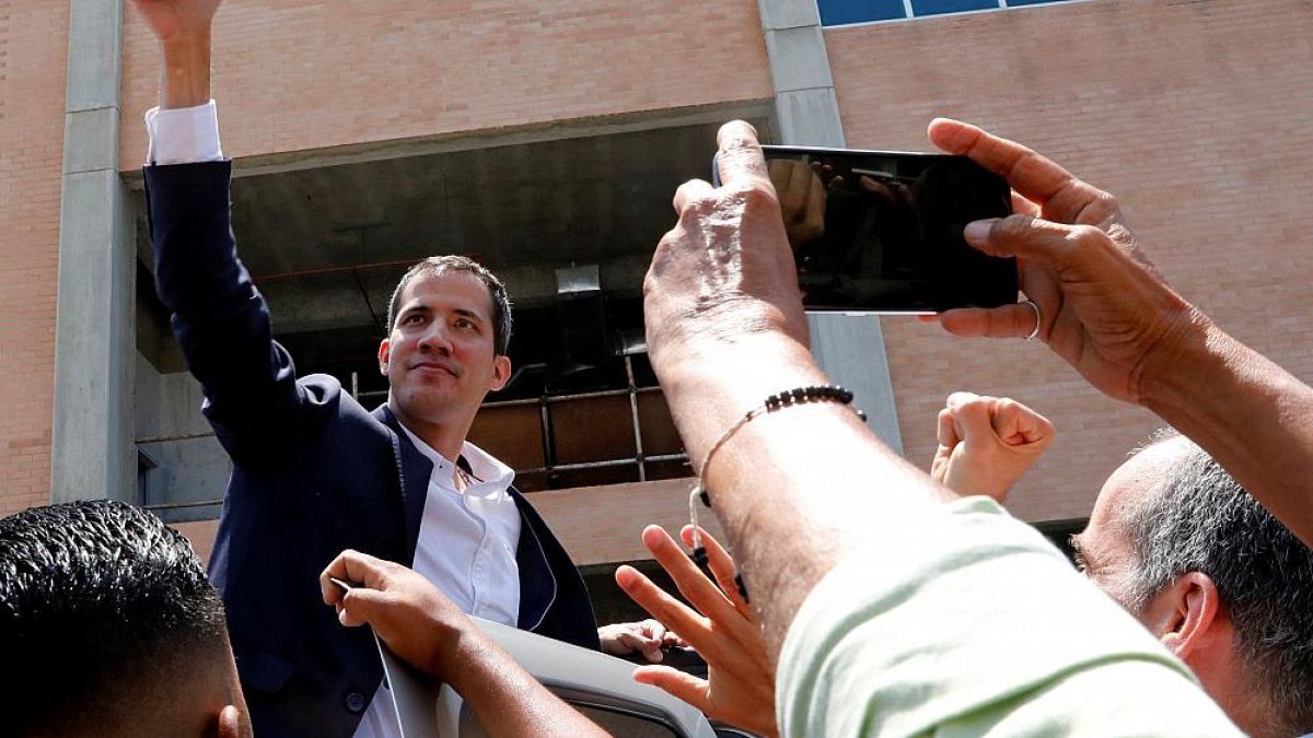 Juan Guaidó llega a Venezuela y la Unión Europea pide su seguridad