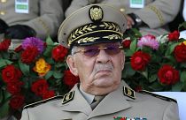 قائد الجيش الجزائري يقول إن المطالب "الأساسية" لحركة الاحتجاج تحققت بشكل كامل