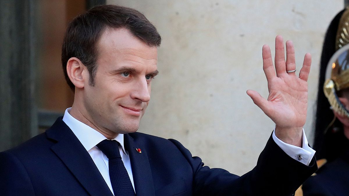 En direct : Emmanuel Macron inaugure un "collège" européen du renseignement