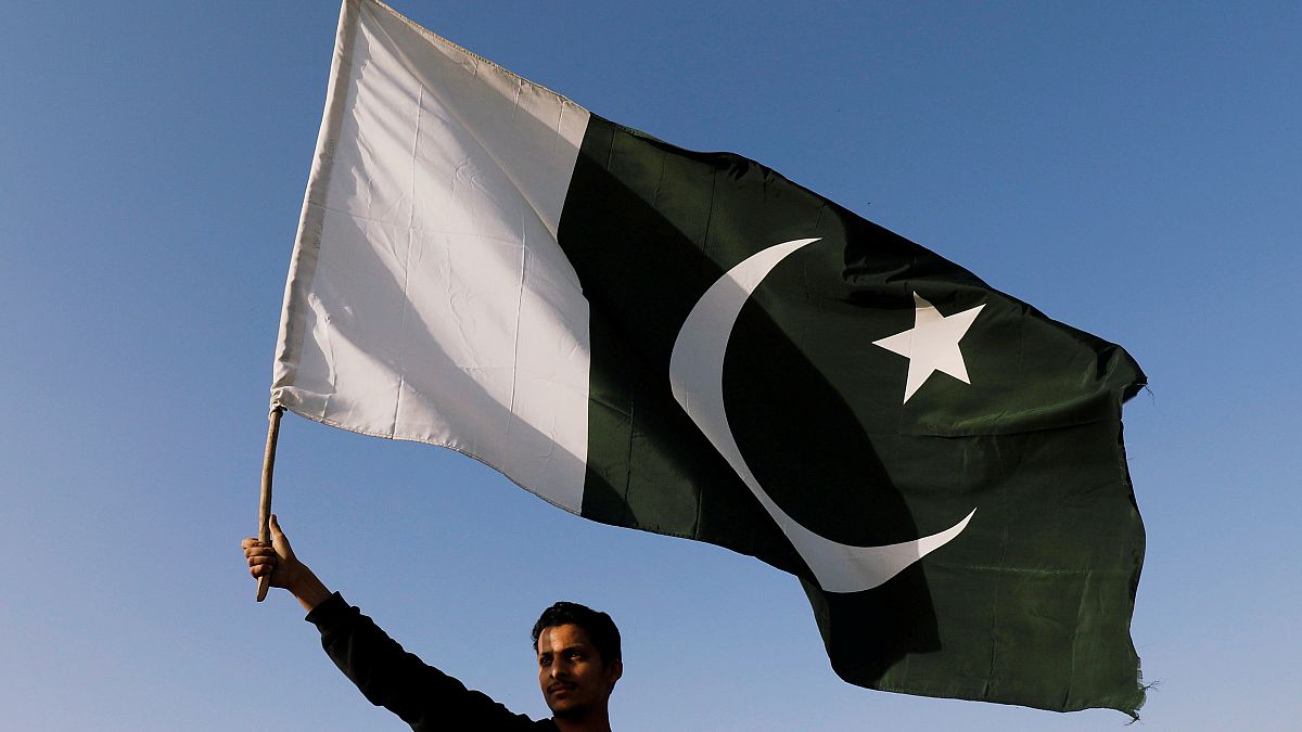 Pakistan to release 360 Indian prisoners as tensions ease